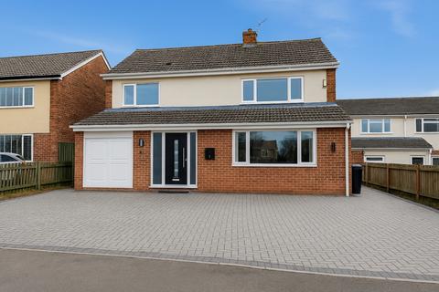 4 bedroom detached house for sale - White House Drive, Sedgefield