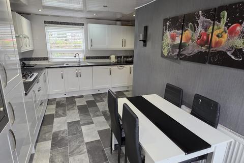 3 bedroom terraced house for sale, Carver Road, Marple