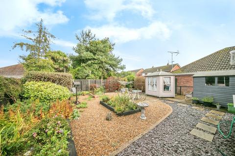 2 bedroom semi-detached bungalow for sale, Oakley Road, Harwich