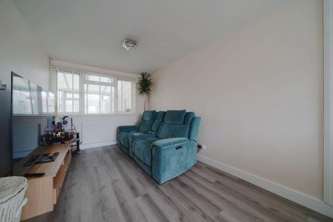 3 bedroom end of terrace house for sale, Vineries Close, Worthing