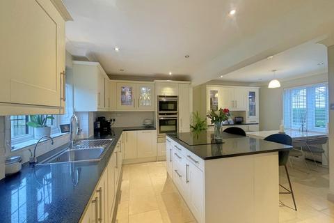 4 bedroom property for sale, Rye Mill Lane, Feering, Colchester, CO5