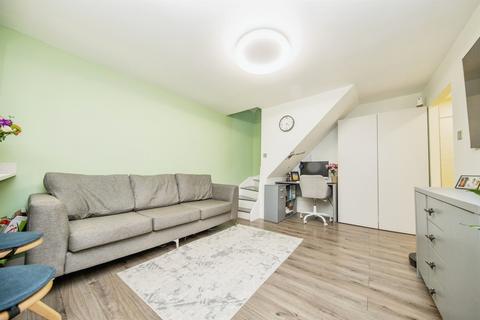 3 bedroom semi-detached house for sale, Cleveland Close, Highwoods, Colchester