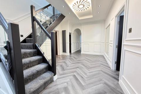 6 bedroom house for sale, Westrow Gardens, Ilford