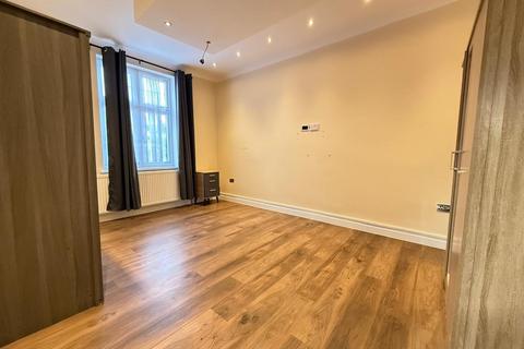 6 bedroom house for sale, Westrow Gardens, Ilford