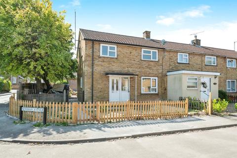Newman Avenue, Royston