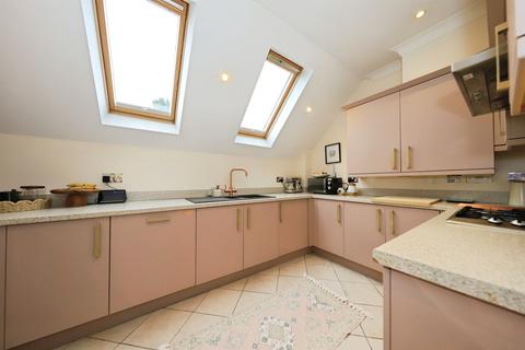 2 bedroom flat for sale, Haybridge Mews, Hagley, Stourbridge
