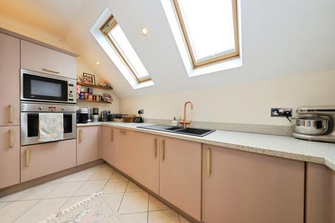 2 bedroom flat for sale, Haybridge Mews, Hagley, Stourbridge