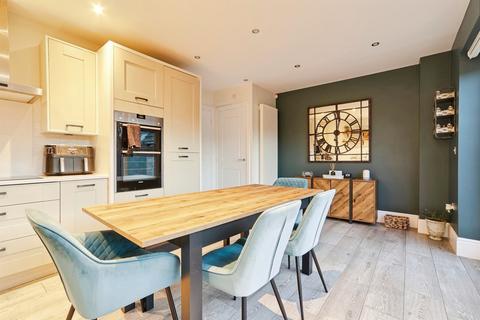 4 bedroom semi-detached house for sale, Mill Square, Horsforth, Leeds