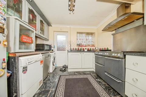 undefined, Southland Close, Colchester