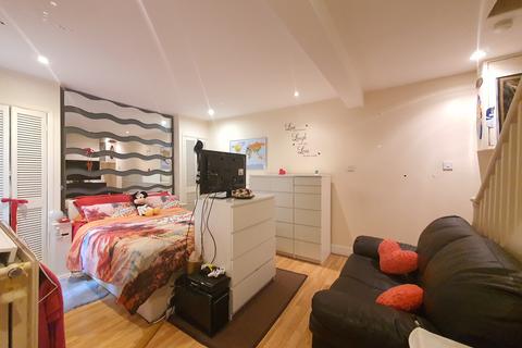 1 bedroom flat to rent, Hammersmith Grove, W6