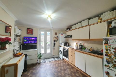 1 bedroom flat to rent, Hammersmith Grove, W6