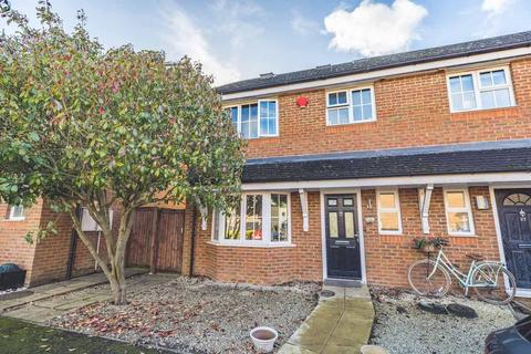 4 bedroom semi-detached house for sale - Hardings Row, Iver SL0