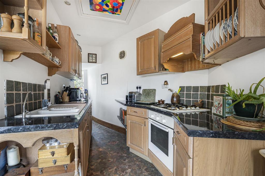 Kitchen (2)
