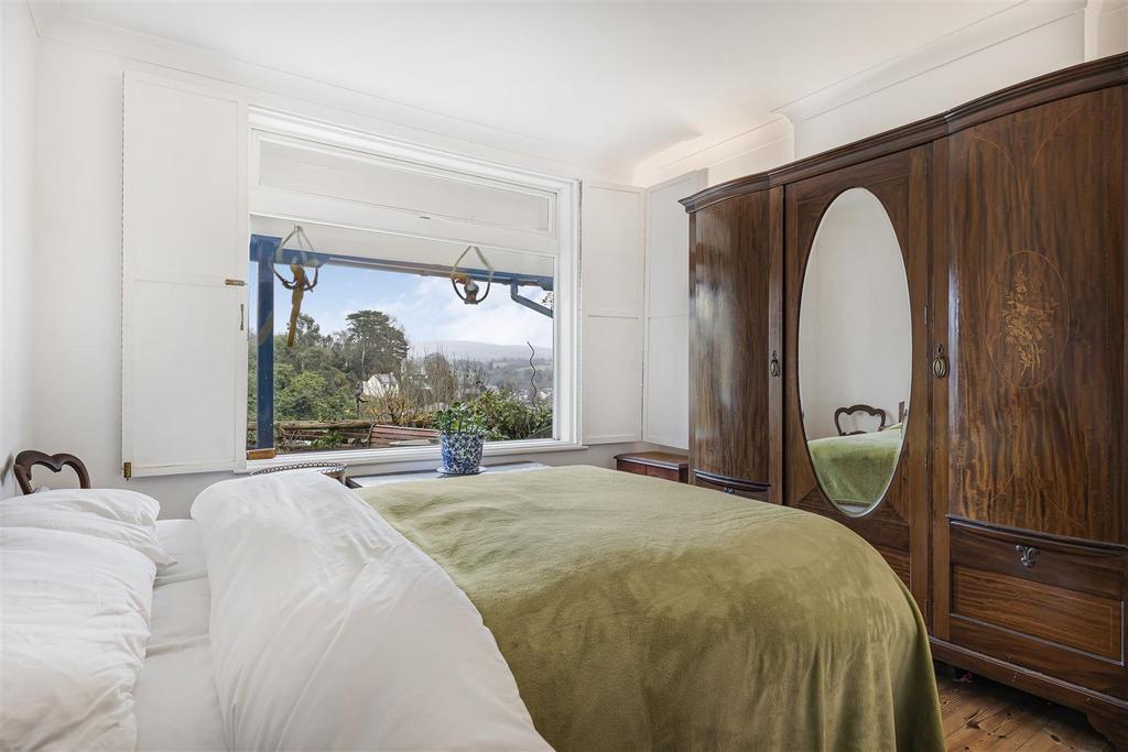 Bedroom (1)