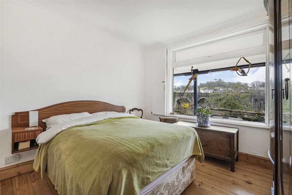 Bedroom (1)