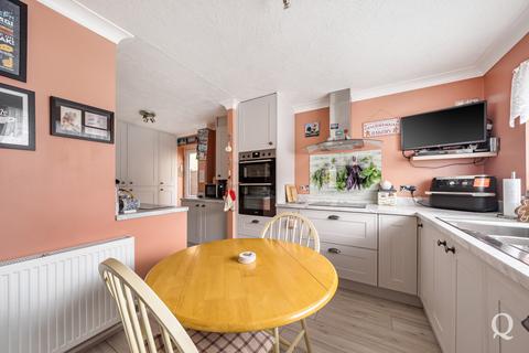 4 bedroom detached house for sale, Pavilion Drive, Kemsley, Sittingbourne, ME10