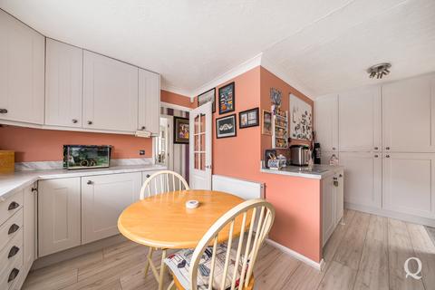 4 bedroom detached house for sale, Pavilion Drive, Kemsley, Sittingbourne, ME10
