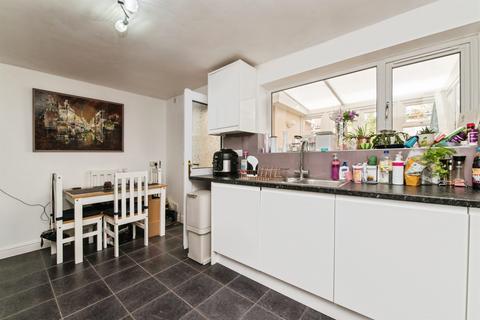 3 bedroom terraced house for sale, Sunningbrook Road, TIVERTON