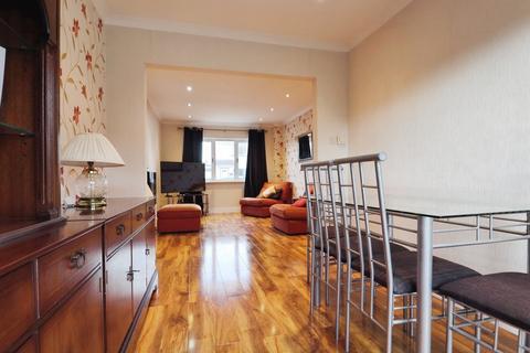 4 bedroom detached house for sale, Teifi Drive, Barry