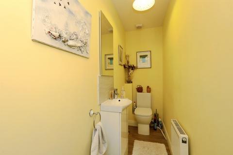 undefined, Blackthorn Close, Gainsborough