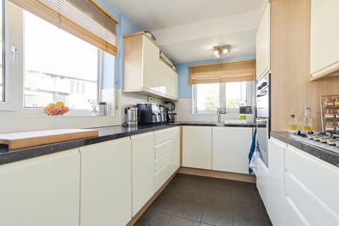 undefined, Lincroft Crescent, Leeds