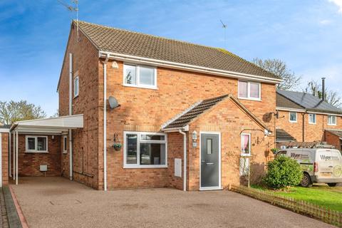 3 bedroom semi-detached house for sale, Haycroft, Hemsby, Great Yarmouth
