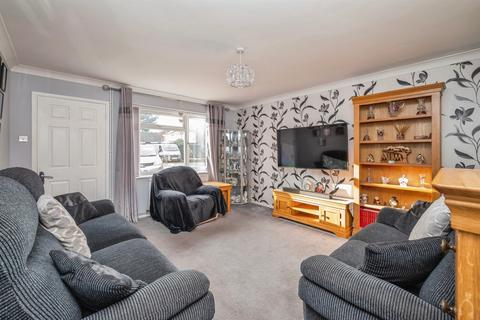 3 bedroom semi-detached house for sale, Haycroft, Hemsby, Great Yarmouth