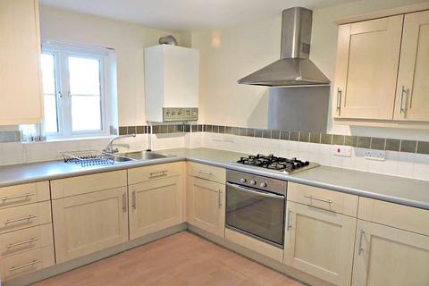 2 bedroom flat to rent, Wye Gardens, Fryers Lane, High Wycombe, HP12
