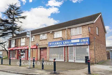 3 bedroom terraced house for sale, Thornton Place, Horley RH6