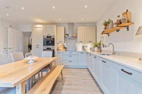 4 bedroom detached house for sale, The Maltings, Llantarnam, NP44