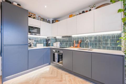 1 bedroom flat for sale, Grovelea Court, LONDON E3