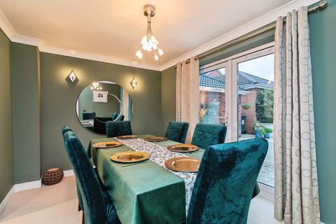 4 bedroom detached house for sale, The Green, Carlton, Nottingham