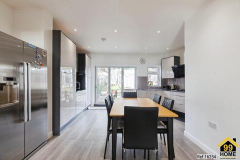 3 bedroom semi-detached house for sale, Curzon Avenue, Stanmore, United Kingdom, HA7