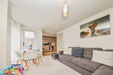 2 bedroom apartment for sale, Earlswood Way, COLCHESTER