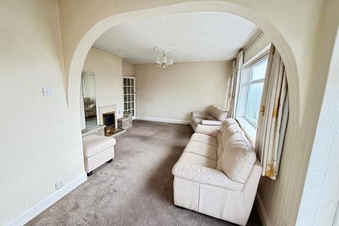 2 bedroom semi-detached bungalow for sale, Pinfold Road, Leeds