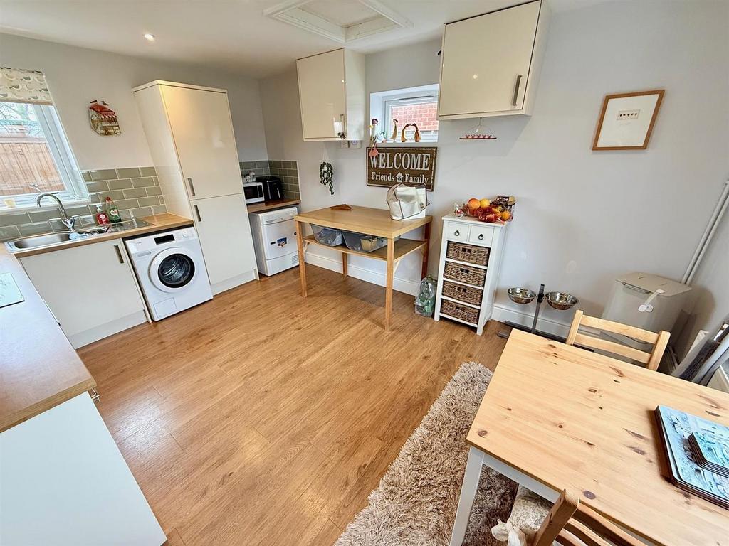 Kitchen/Dining Room