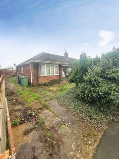 2 bedroom bungalow for sale, Field House Road, Grimsby DN36