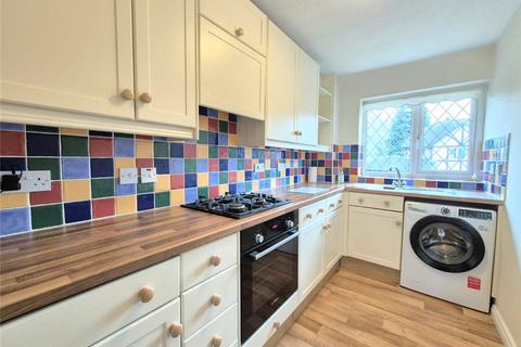 2 bedroom flat for sale, Chartwell Drive, Farnborough, Kent, BR6