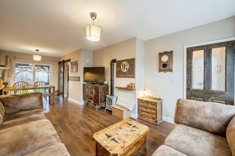 3 bedroom semi-detached house for sale, St. Pauls Parade, Scawsby, Doncaster