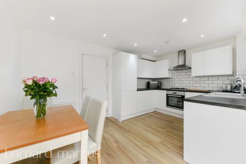 undefined, Sevenoaks Close, Sutton