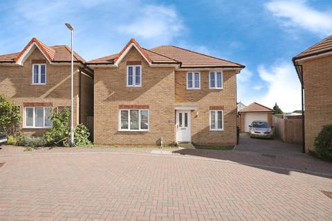 4 bedroom detached house for sale, Rhondda Vale, Aylesham, Canterbury