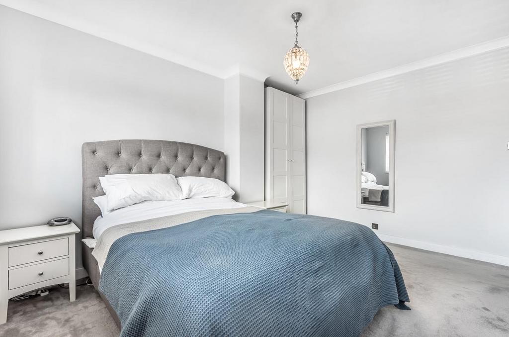 Bed 1 alt.jpg