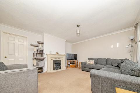 4 bedroom detached house for sale, Chalfont Road, Colchester
