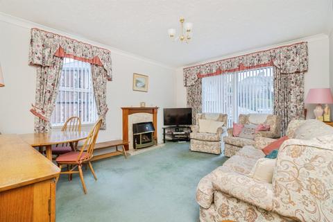 2 bedroom ground floor flat for sale, Cleveland Road, Paignton