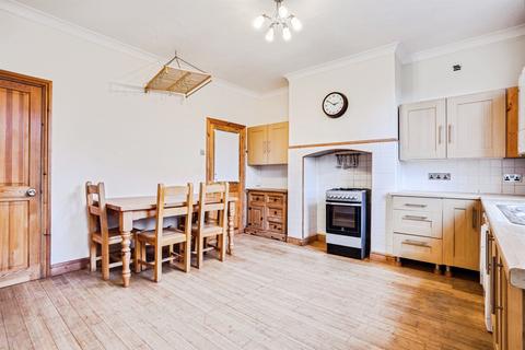 3 bedroom terraced house for sale, Avondale Street, WAKEFIELD