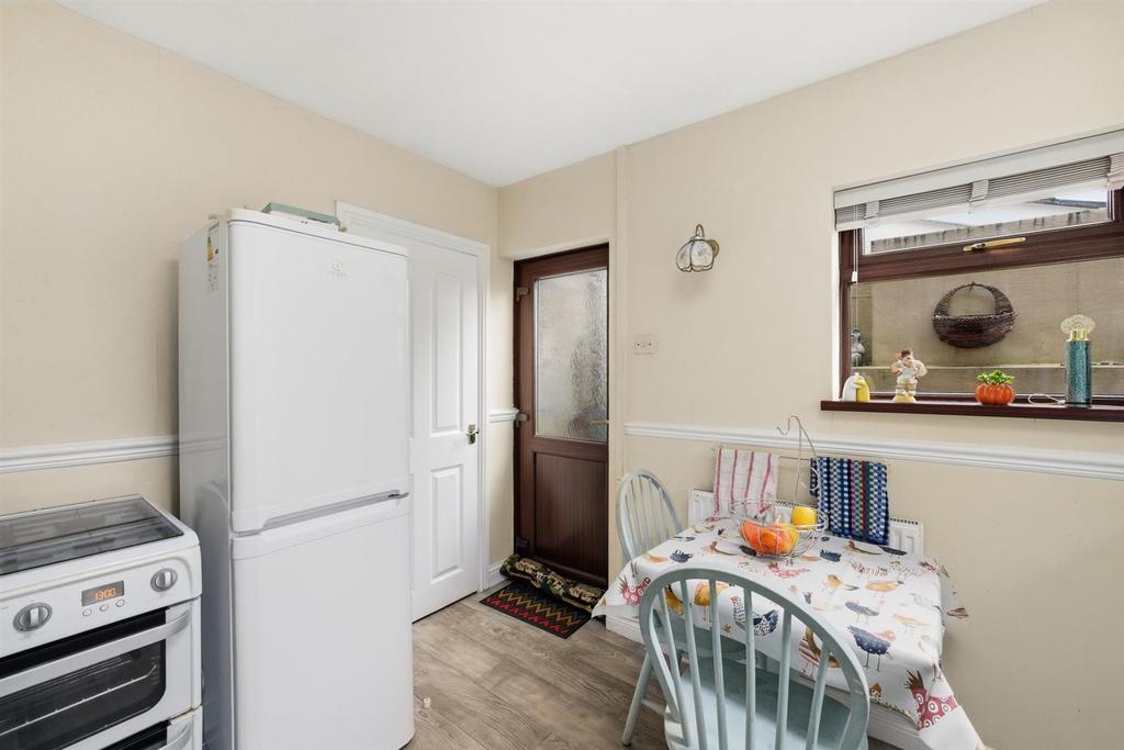 8 St Dials Rd-11.jpg