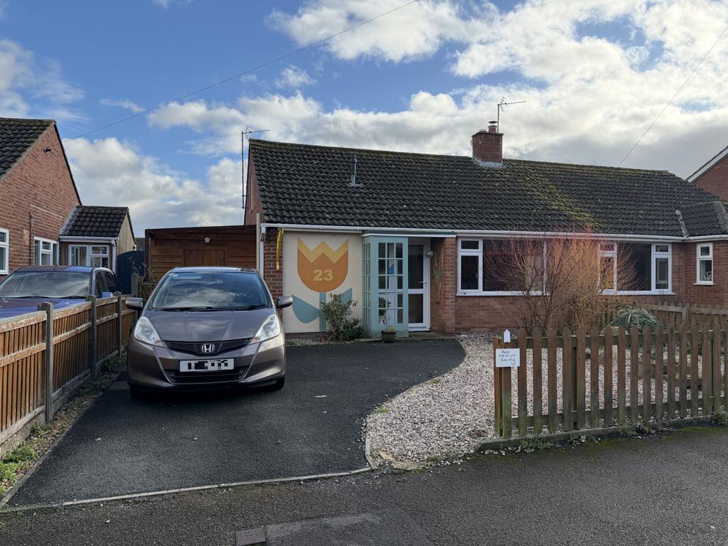 2 Bedroom Semi Detached Bungalow for Sale