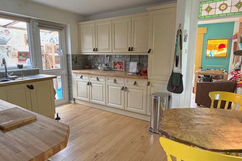2 bedroom semi-detached bungalow for sale, Tewkesbury GL20