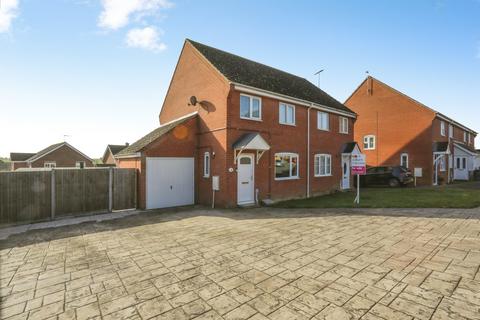 Swan Close, STOWMARKET