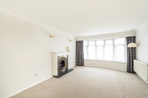 4 bedroom detached house for sale, Haglis Drive, Aylesbury HP22
